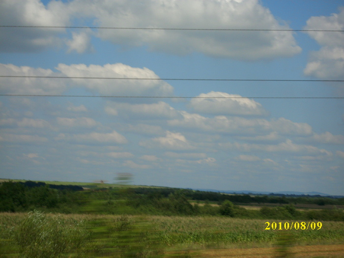 DSCI0049 - imagini din fereastra trenului