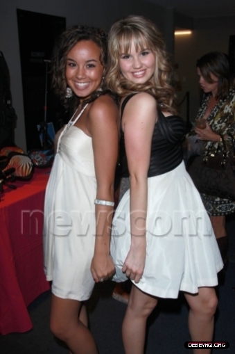 normal_DHQ_PremiereParty_281829 - 0 - - Pozele - mele - cu - Debbz