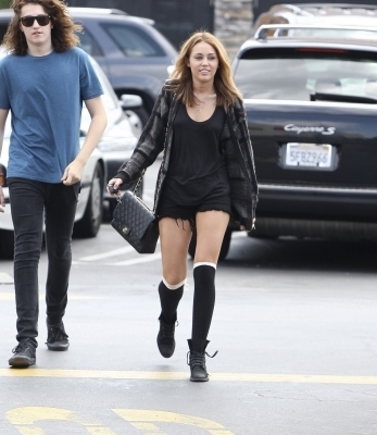 miley (122)