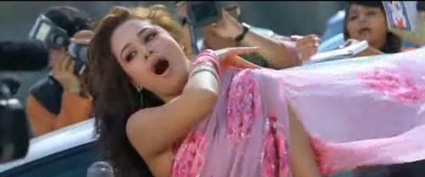 Dolly Saree - Om Shanti Om-Dragoste In Oglinda
