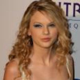 Taylor_Swift_1230497421_1