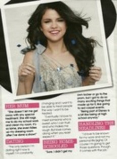 23232846_YVVXHAGCE - selena gomez