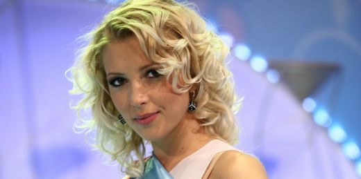 Georgiana Rogojan; Georgiana are 22 de ani si face parte din Baletul "Dansez pentru tine" inca din prima editie a emisi
