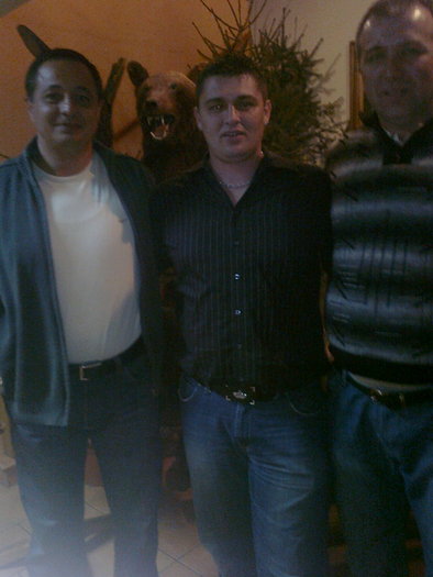 Cu prietenii; eu cu prieteni mei
