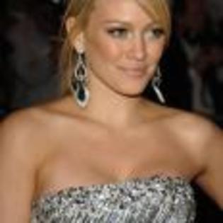 Hilary_Duff_1223914855_4