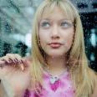 Hilary_Duff_1223916136_4