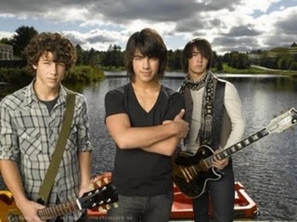 Jonas_Brothers_by_hinata1201 - Jonas Brothers