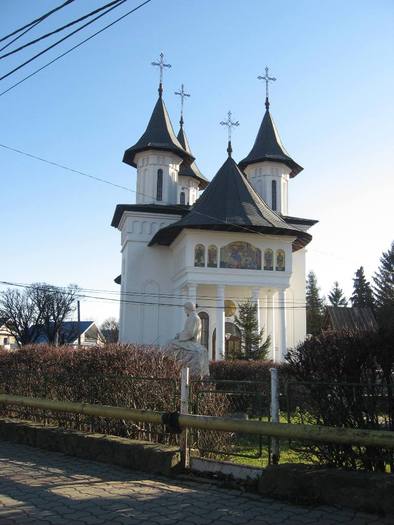 61. Biserica din Humulesti - 10 - Prin Moldova 16-21 Noiembrie 2010