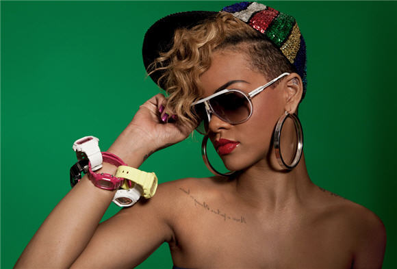rihanna_rude_boy_carerra_sunglasses