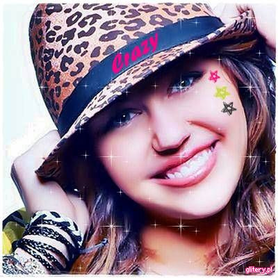 0072813385 - Miley glitter pics