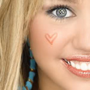 si asa fetele s-au distrat la party