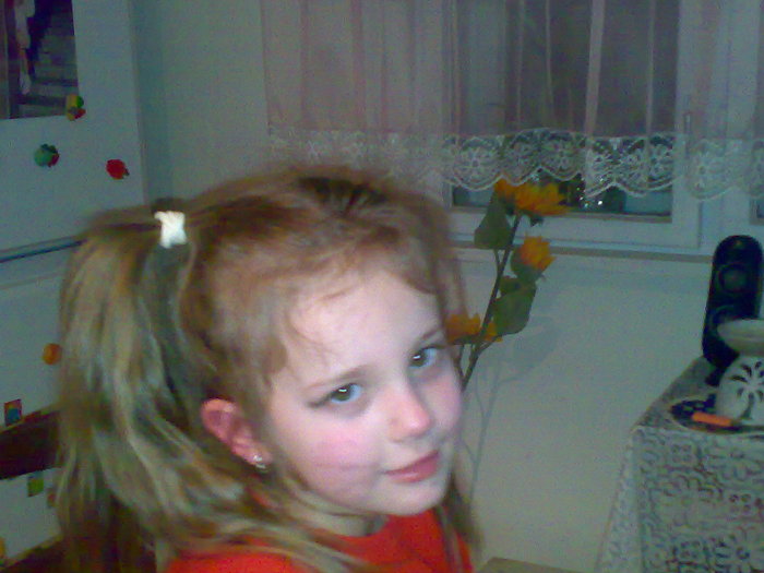 08032007137; sunt eu la sase ani
