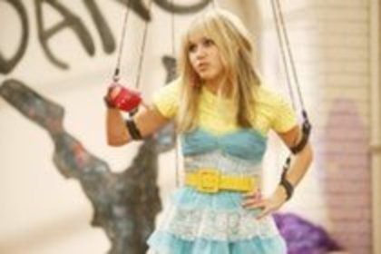 sunt o papusa 2. - hannah montana