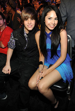 justin-bieber-and-jasmine-v - justin biber