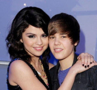 Justin-Bieber-este-ca-un-frate-pentru-Selena-Gomez - justin biber