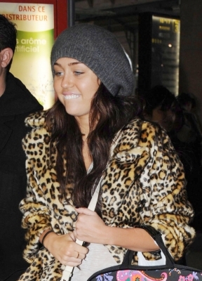  - x Arriving at the Gare Du Nord Train Station in Paris 10th December 2010