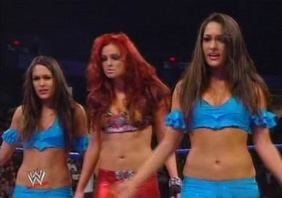 06 - The Bella Twins