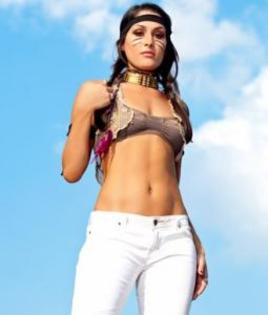 nxs-f84583d1b192 - The Bella Twins