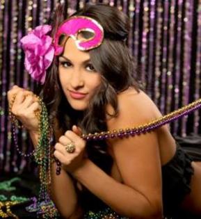 nxs-tbt1_ud8ubia - The Bella Twins