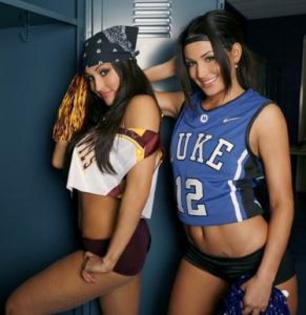 nxs-tbt3_ev8hgjy - The Bella Twins