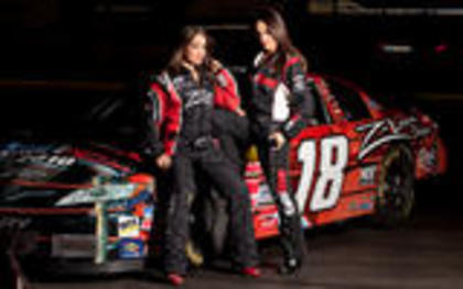 th_55315_112309_03b_122_949lo - 000-POZE