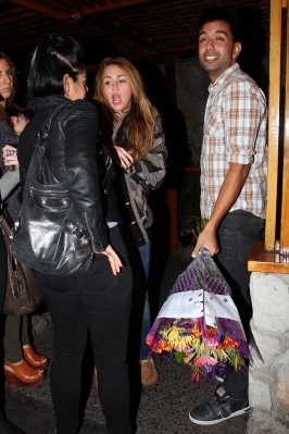  - x With friends in Studio City - 23 November 2010