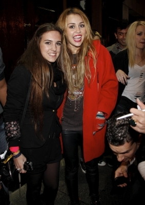  - x Posing for pictures with fans in Madrid Spain - 08 November 2010