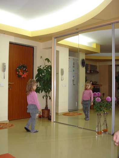 ....SI SUNT FRUMOASA