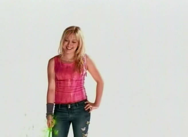 003 - Hilary Duff Intro 1