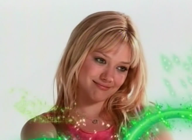 004 - Hilary Duff Intro 1