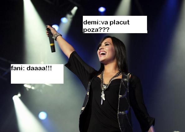 Copie a Demi+performs+in+Paris+XPZ4dSj-1Zkl