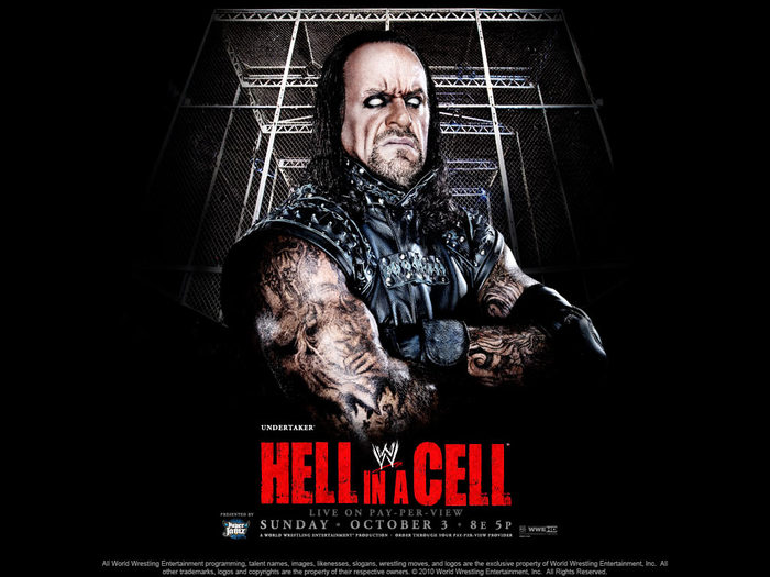 Inapoi:Edge sparge usa si il gaseste pe Randy langa ea