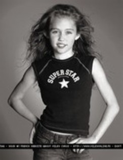 Miley Cyrus - Vedete cand erau mici