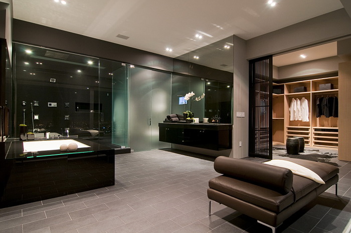 O parte din cabina de proba a Sakurei ( era mai frumyy decat a Hannei si mult mai mare )