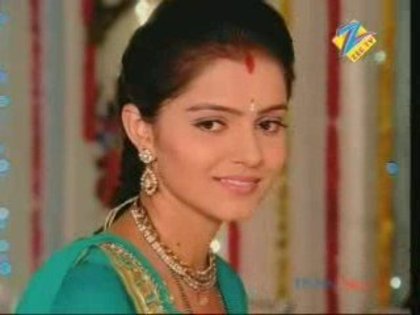 39466_140187349346023_100000642772072_241163_2567780_n - choti bahu
