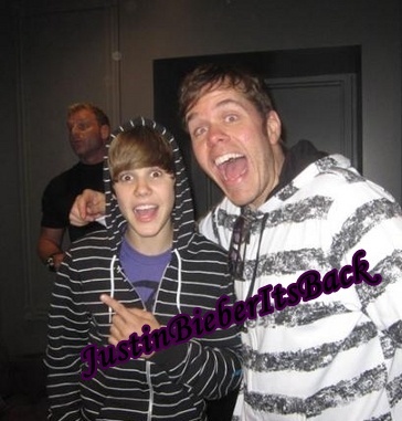  - 2010 On The - MY WORLD - Tour