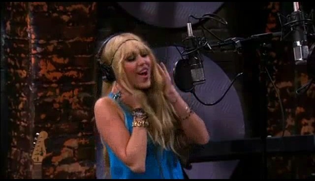  - x Hannah Montana ft Iyaz - Gonna Get This - Screen captures 2010