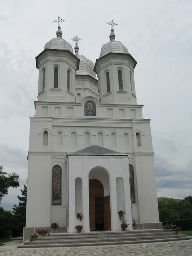 Biserica Manastirii "Saon" Tulcea - Biserici si Manastiri din Romania