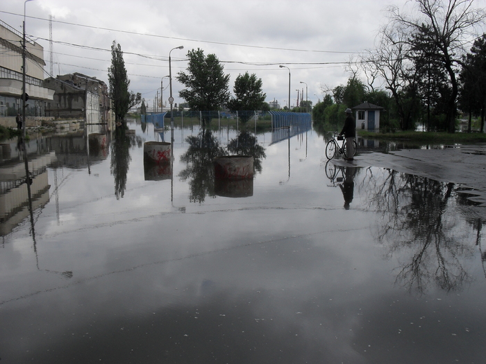 SDC11163; Strada inundata
