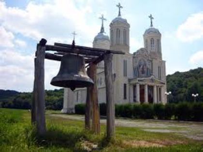 Manastirea Pestera Sf. Ap. Andrei - Biserici si Manastiri din Romania