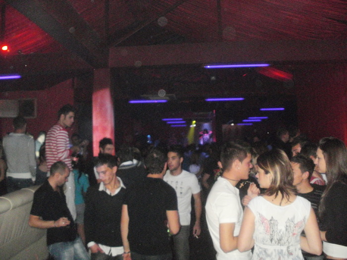 PB270259 - Fire Club 26 Noiembrie