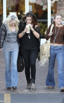  - x Out in Studio City 28th November 2010