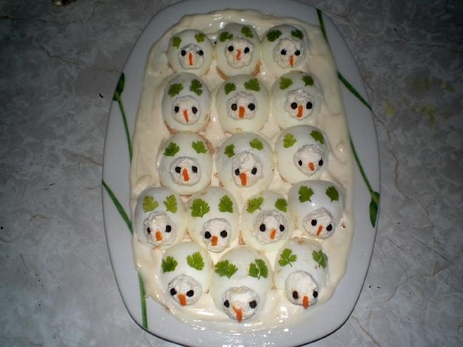 paltou puiuti din oua umplute