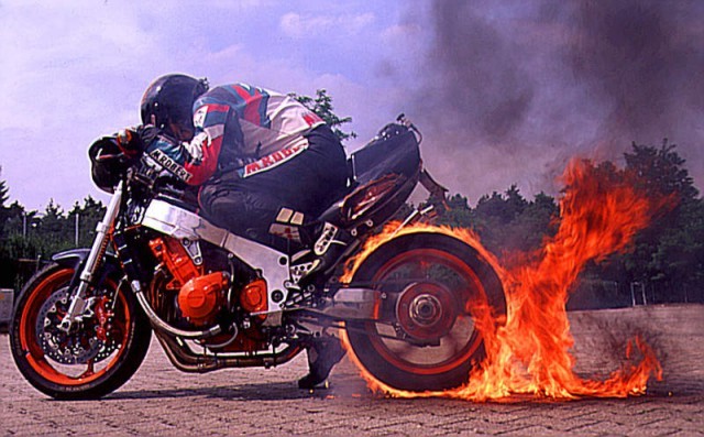 burnout_13 - motociclete