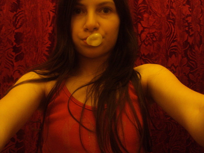 priveste adank..ce vezi?:)) - my bubble gum