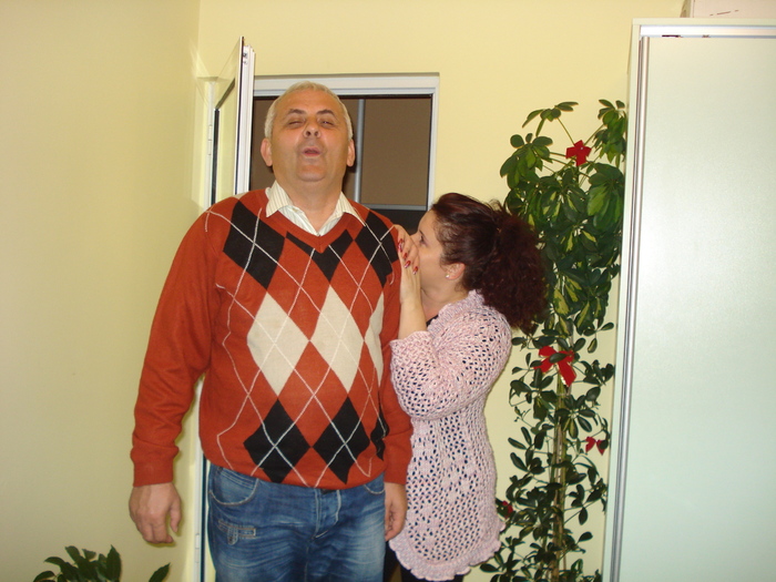 NE INGRASAM DE-ATATA RAS:)) - FRATELE MEU FLORIN