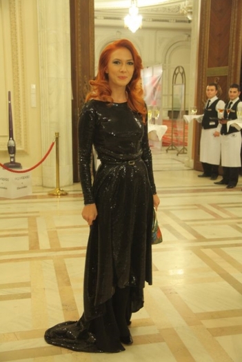 5lrtrq - Adela Popescu