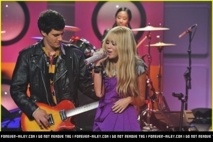 hannah-montana-forever-episode-9-I-ll-always-remember-you-hannah-montana-forever-16487452-399-267 - Hannah Montana forever