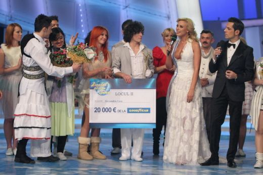 adela&alex-castigatorii premiului 2