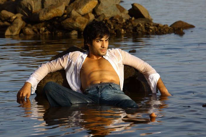 Amar al meu - Sharad Malhotra